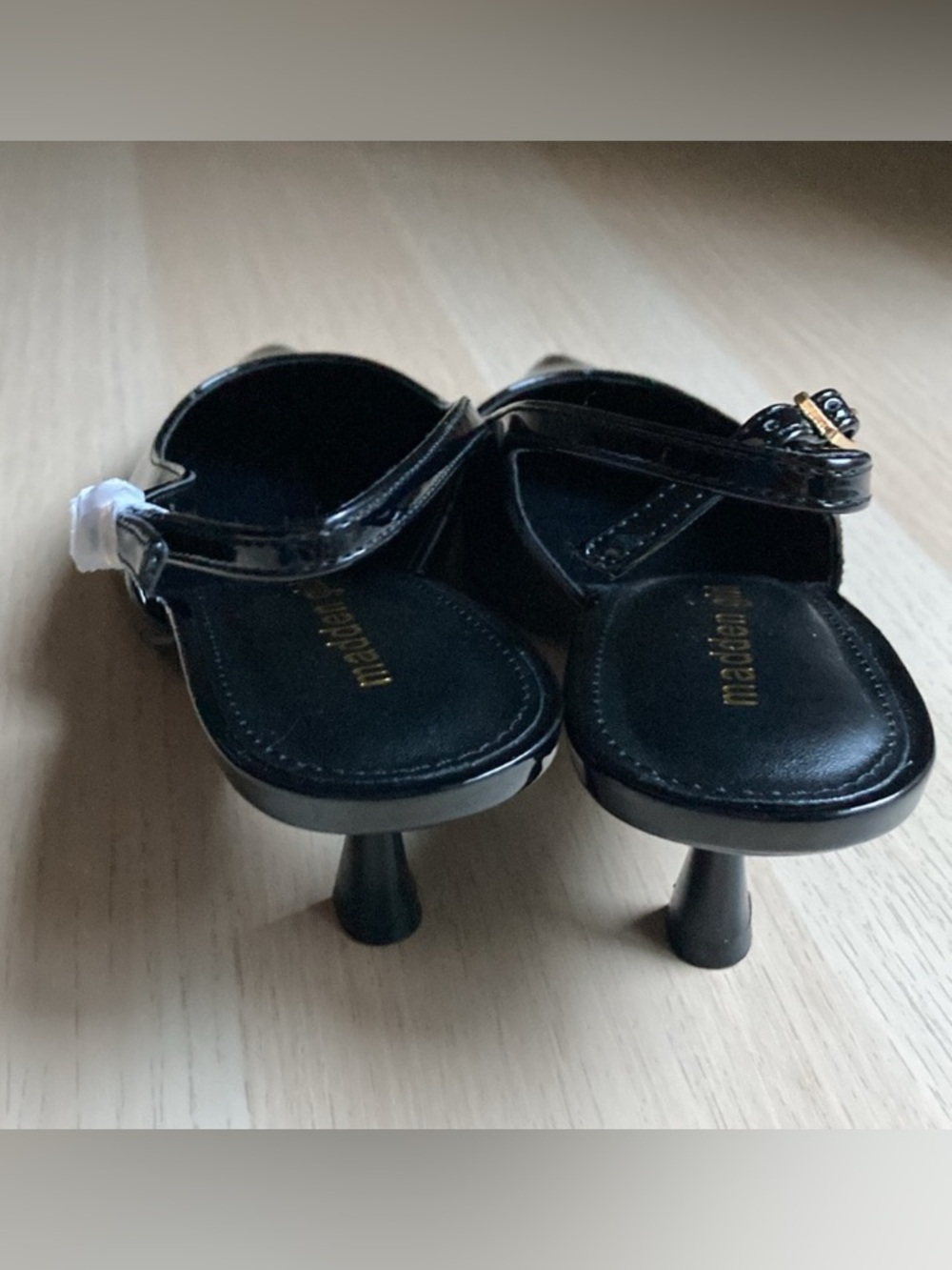NEW Madden Girl Valeriee Black Patent Pointed Slingback Kitten Heel, Size 8.5 - Picture 3 of 8